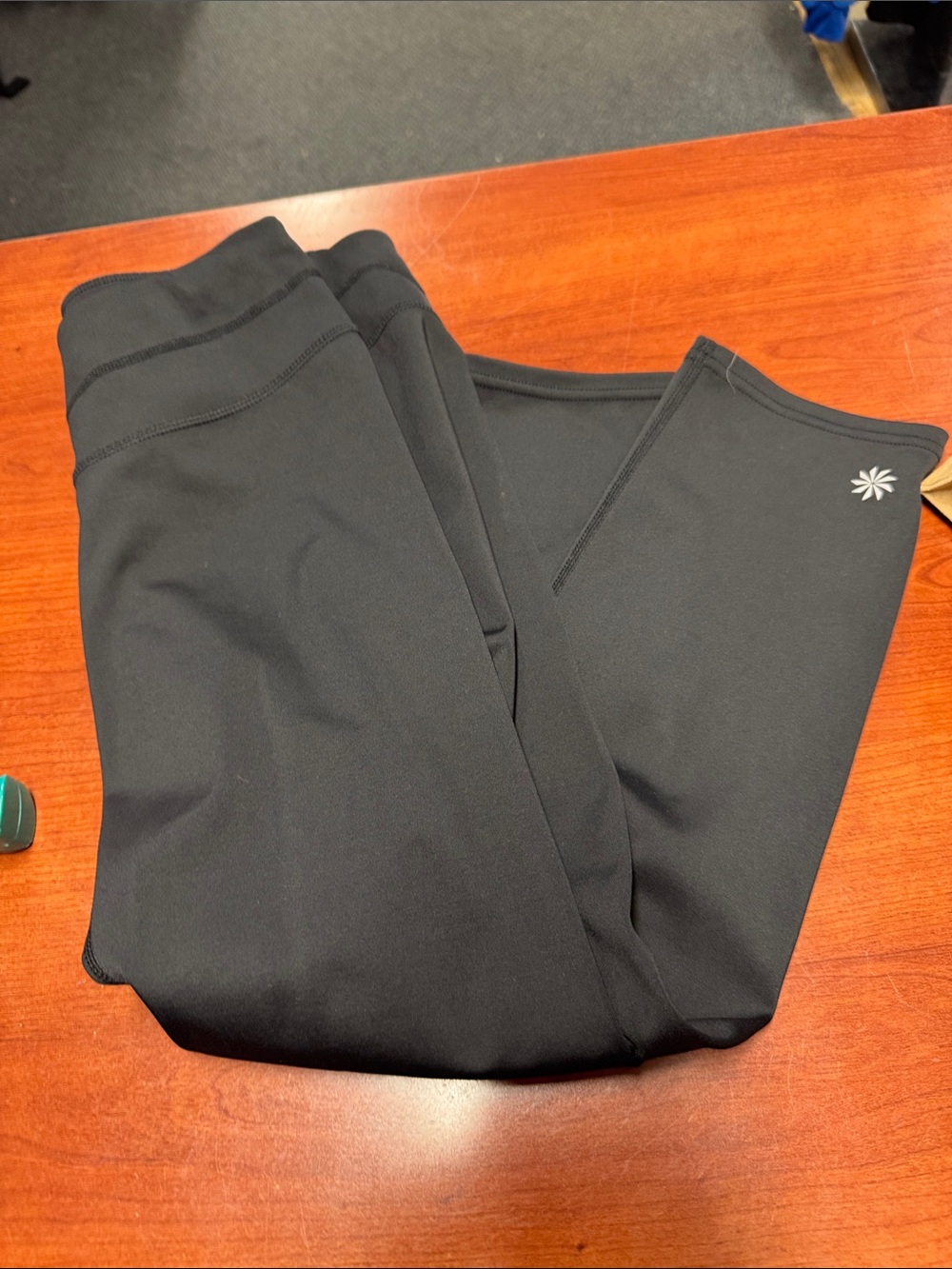 Athleta crop leggings small // 100459